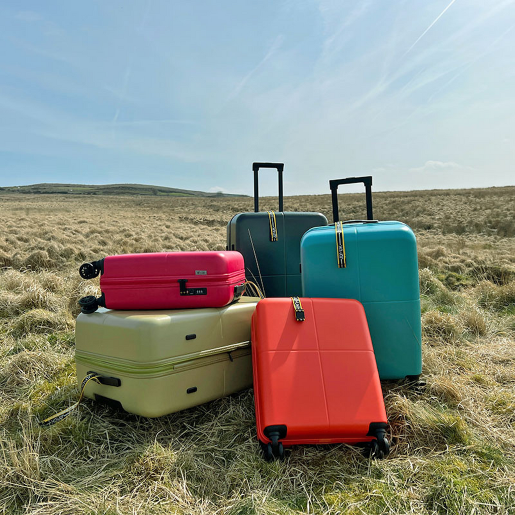 Best Lightweight Suitcases UK 3 Pcs Set JLY Luggage